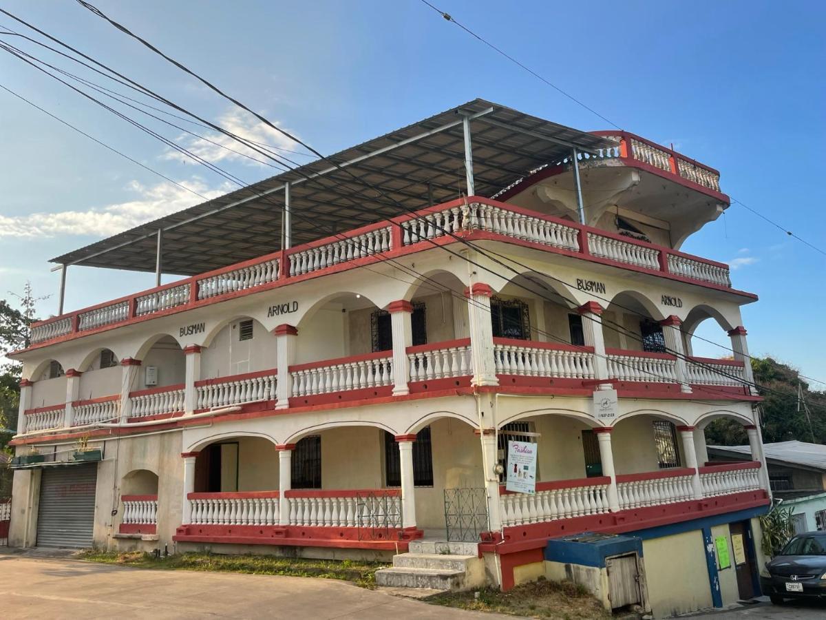 Arnold'S Guest House San Ignacio Exterior foto